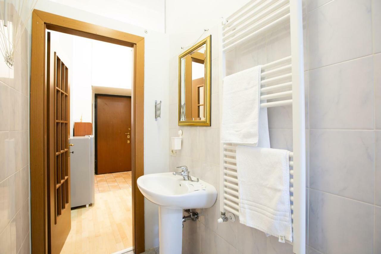 Apartment Veniero 12 มิลาน ภายนอก รูปภาพ